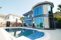 4 bedroom Villa  Kestel, Turkey