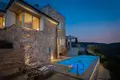 Casa 6 habitaciones 280 m² Split Dalmatia County, Croacia