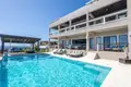 5 bedroom house 697 m² West Bay, Honduras