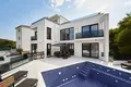 4-Schlafzimmer-Villa 370 m² Trau, Kroatien