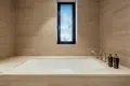 Квартира 2 спальни 129 м² Кумбор, Черногория
