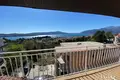 Villa de tres dormitorios 180 m² Tivat, Montenegro