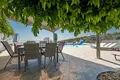 Вилла 4 спальни 210 м² Камарес, Кипр