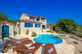 4 bedroom house 170 m² Smrika, Croatia