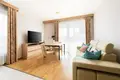 Commercial property 54 m² in Warsaw, Poland
