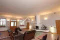 Дом 4 комнаты 400 м² в Юрмале, Латвия