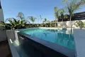 5-Schlafzimmer-Villa 350 m² Agios Tychonas, Zypern