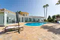 Haus 5 Schlafzimmer 753 m² Dos Hermanas, Spanien