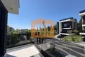 Дом 5 комнат 330 м² Golem, Албания