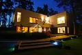 Casa 4 habitaciones 311 m² Jurmala, Letonia