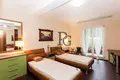 Квартира 4 комнаты 200 м² Херцег-Нови, Черногория