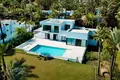 4-Schlafzimmer-Villa 430 m² Estepona, Spanien