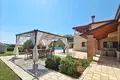 villa de 5 chambres 290 m² Grad Novigrad, Croatie