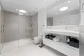 Mieszkanie 3 pokoi 153 m² Dos Hermanas, Hiszpania