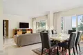 Mieszkanie 3 pokoi 161 m² Benahavis, Hiszpania