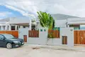 Villa mit 2 Schlafzimmern 106 m² Thalang, Thailand