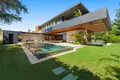 6-Schlafzimmer-Villa 899 m² Marbella, Spanien