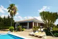 4 bedroom house 614 m² Dos Hermanas, Spain