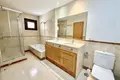 Wohnung 2 Schlafzimmer 227 m² Marbella, Spanien