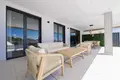 Mieszkanie 2 pokoi 105 m² Marbella, Hiszpania