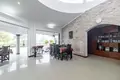 Villa de 2 dormitorios 300 m² Sakhu, Tailandia