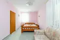 6 room house 760 m² Izabelin Dziekanowek, Poland