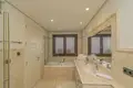 5 bedroom apartment 294 m² Dos Hermanas, Spain