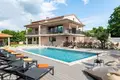 villa de 5 chambres 350 m² Rabac, Croatie