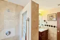 2 bedroom condo 125 m² West Bay, Honduras