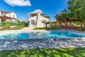 Villa 891 m² Grad Porec, Croatia