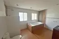 4 bedroom house  Nong Pla Lai, Thailand