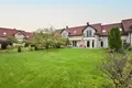 Дом 4 комнаты 198 м² Марупе, Латвия