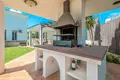 Villa de 4 dormitorios 557 m² Benalmadena, Španjolska