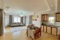 Mieszkanie 3 pokoi  Alanya, Turcja