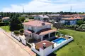 Villa de 5 habitaciones 275 m² Dosemealti, Turquía
