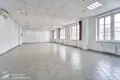 Oficina 10 habitaciones 340 m² en Minsk, Belarús