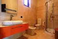 6-Schlafzimmer-Villa 917 m² Petrovac, Montenegro