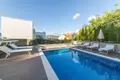 6-Schlafzimmer-Villa 300 m² Trau, Kroatien