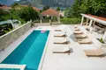 Villa 6 habitaciones 240 m² Stoliv, Montenegro