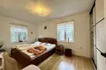 Casa 10 habitaciones 375 m² Tivat, Montenegro