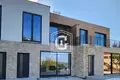 Szeregowiec 4 pokoi 140 m² Kavac, Czarnogóra