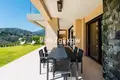 Mieszkanie 3 pokoi 135 m² Benahavis, Hiszpania