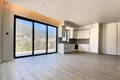 Квартира 2 комнаты 102 м² Тиват, Черногория
