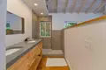 2 bedroom house 186 m² Guanaja, Honduras