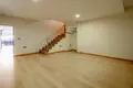 3 bedroom house 213 m² Dos Hermanas, Spain