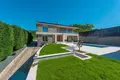Casa 11 habitaciones 578 m² Podgorica, Montenegro