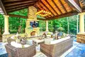 Penthouse 3 bedrooms 256 m² Becici, Montenegro
