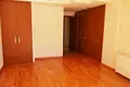 5 bedroom apartment 381 m² Koinoteta Agiou Tychona, Cyprus