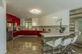 5 bedroom villa 350 m² Agios Tychonas, Cyprus
