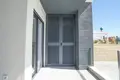 Mieszkanie 3 pokoi 100 m² Torrevieja, Hiszpania